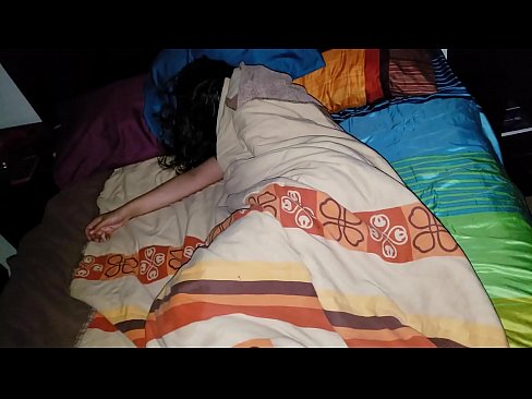 ❤️ Fillastro reprendendo á súa nova madrasta mentres ela dorme. ❤️ Follar a nós gl.tradeis.top ﹏